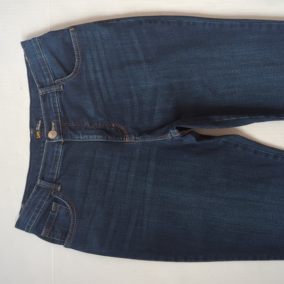 Lee Classic Fit Straight Leg Jeans 12P Blue Distressed Whiskering - Picture 12 of 16